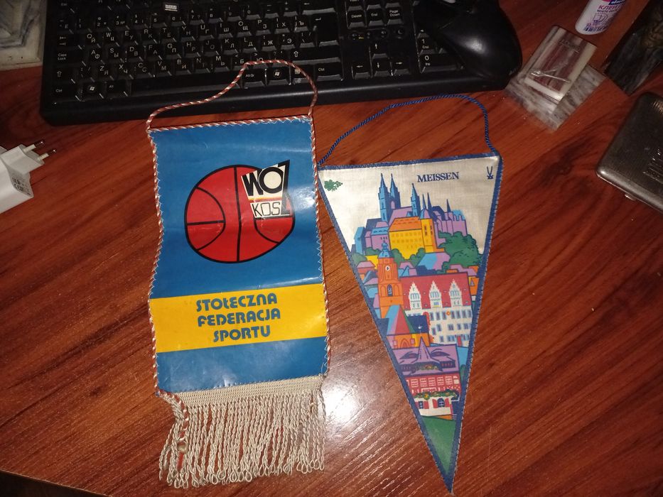 Продам вымпелы 14шт