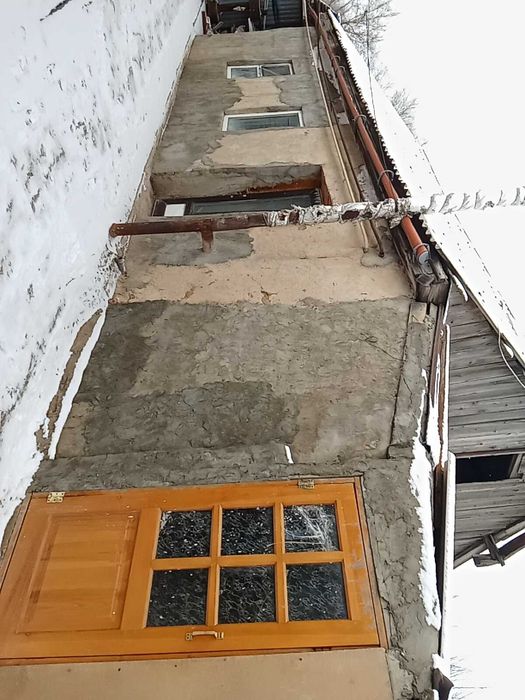 Продам 2 отдельных дома на одном участке