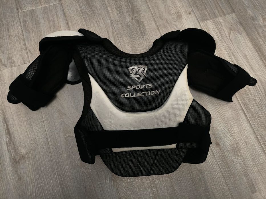 Нагрудник хоккейный