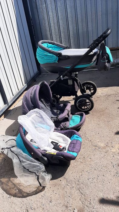 Детская коляска 3 в 1