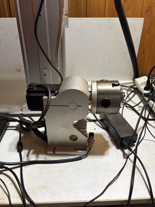 Волоконный лазер