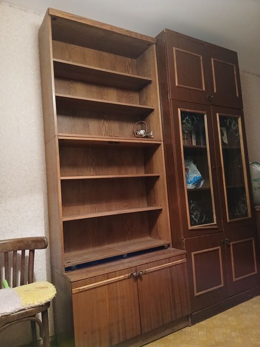 Книжный    шкаф.