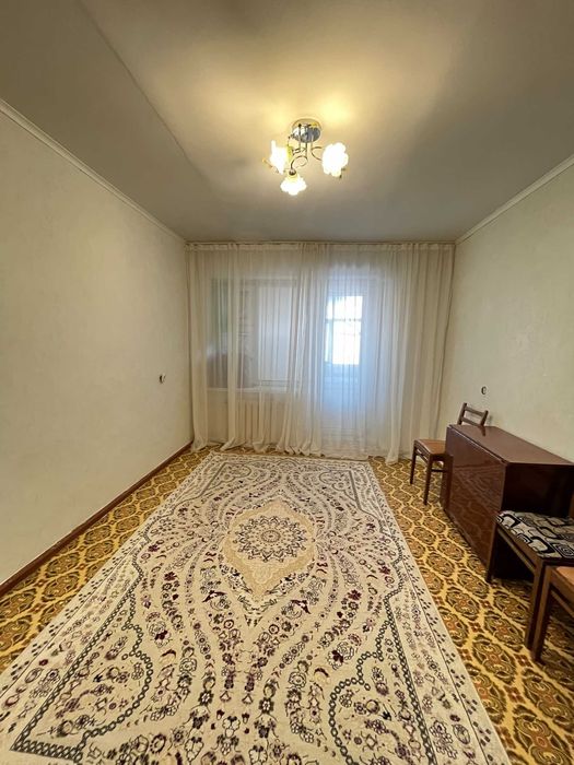 Продается 2 кв в районе 8 микрорайона