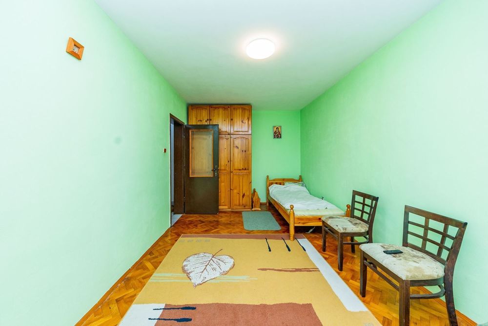Продава се Тристаен апартамент в Плевен, 9-ти квартал - 110 кв.м за 742 €/кв.м - Снимка #9