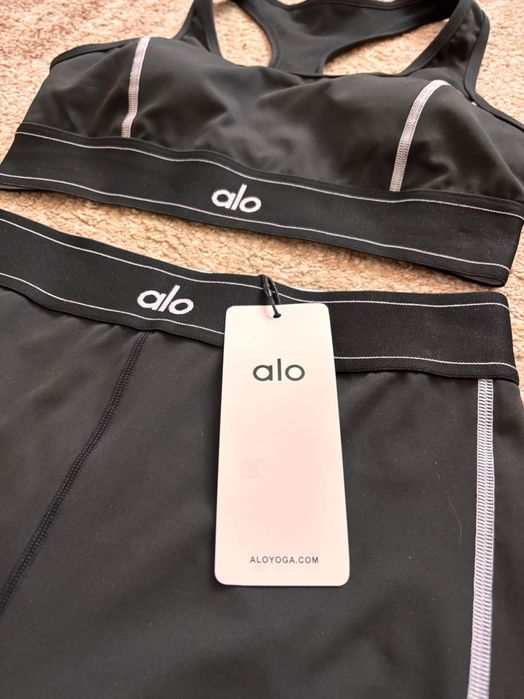 Спортен дамски сет Alo Yoga