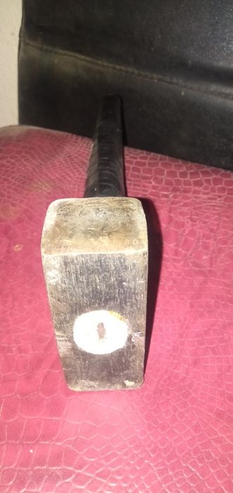 Продам молоток отличном состоянии