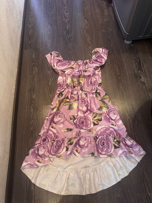 Vand rochie mar M/L la 80 lei