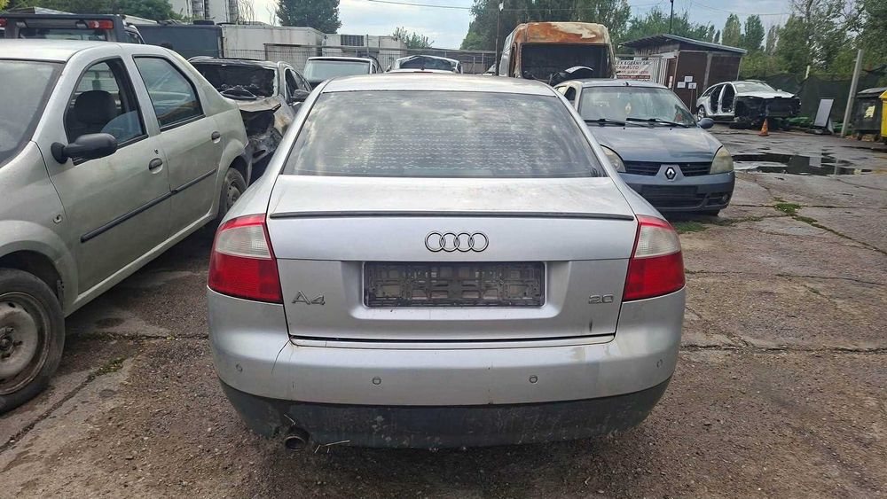 Dezmembrez AUDI A4 B6 - 2.0 Benzina Din 2002 - ALT
