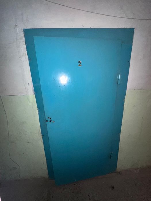 Продам дверь железную