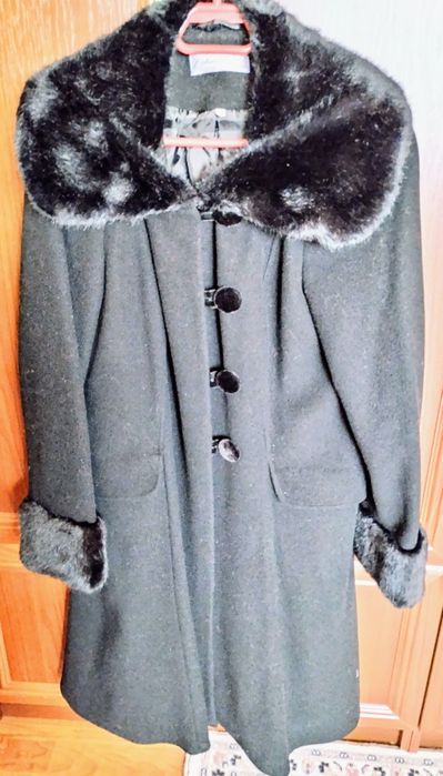 Palton nou de lână Fany Lux Collection mărimea 44 pentru femei