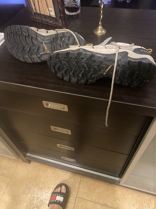 Vind pantofi columbia marimea 44 in stare foarte buna