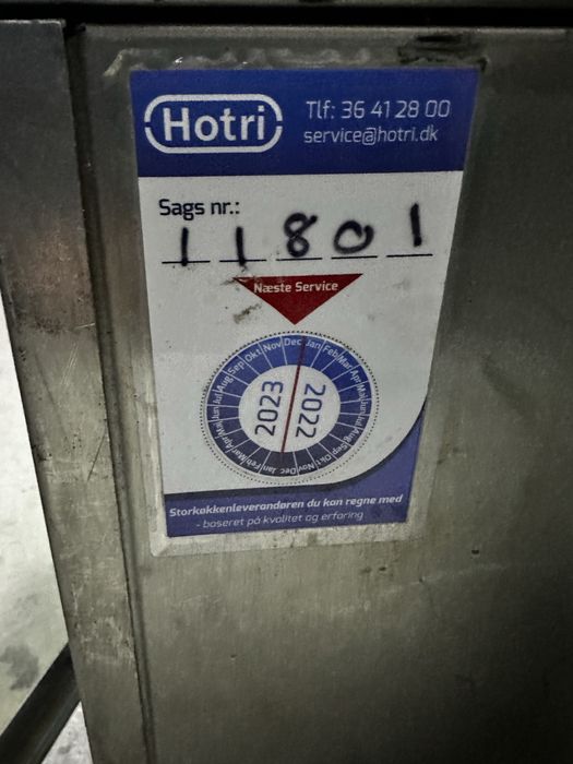 Конвектомат 10 тави 1/1gn