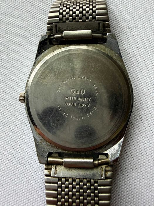 Стари кварцови часовници Q&Q и Casio MTP-1141