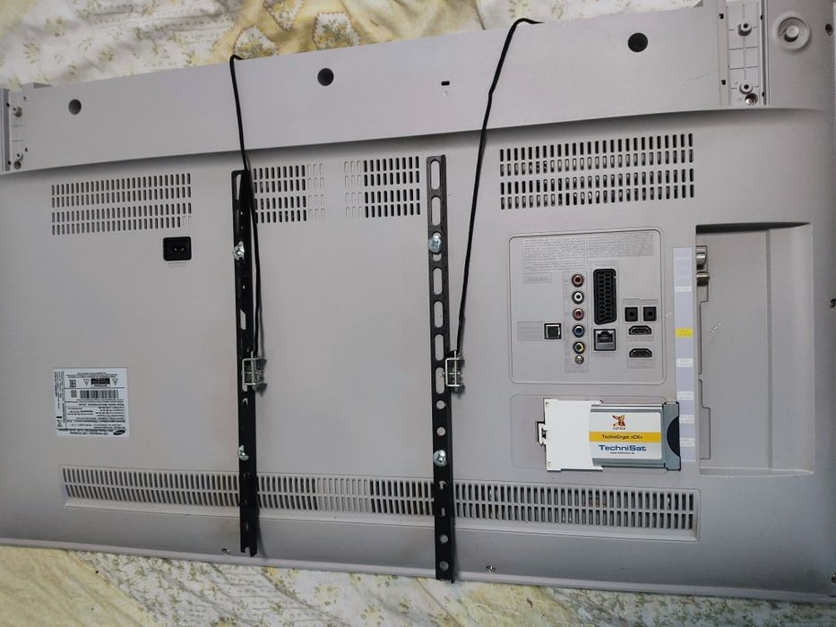 Продам телевизор Samsung UE40H6410AU