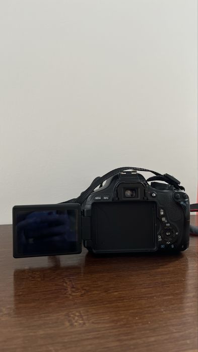 Фотоаппарат Canon EOS 600D