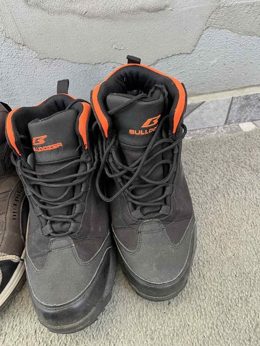 Продавам мъжки зимни обувки от марката Bulldozer.