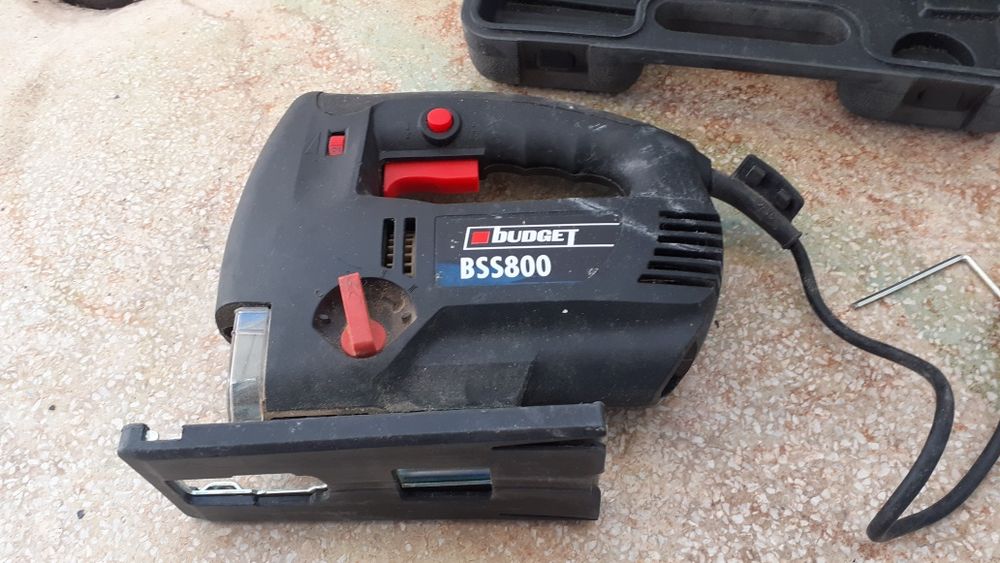 Прободен трион с лазер Budget BSS800