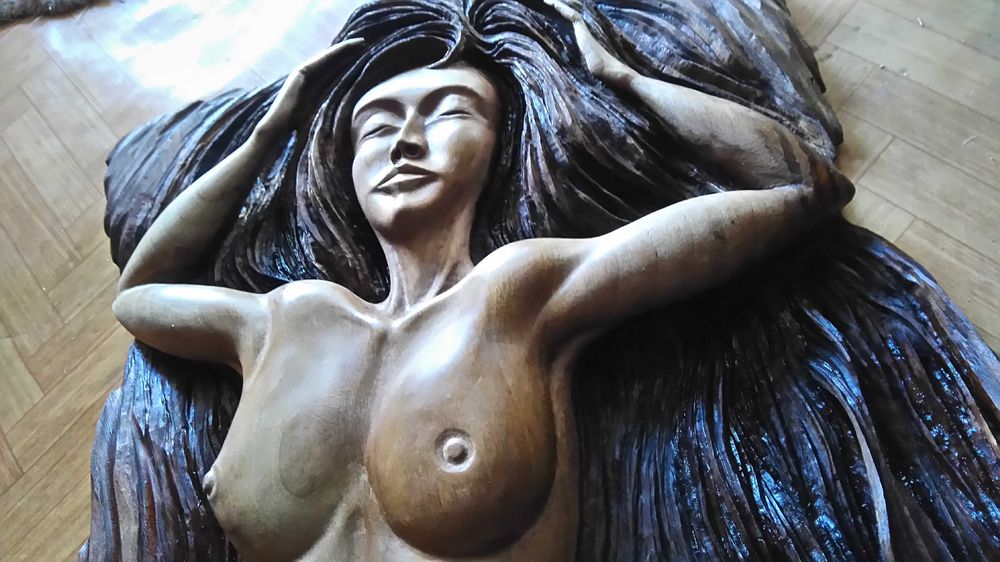 Дърворезба-пано РУСАЛКА