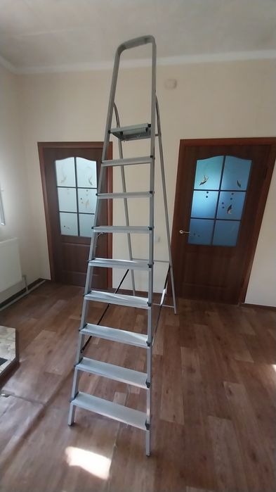 Стремянка, лестница