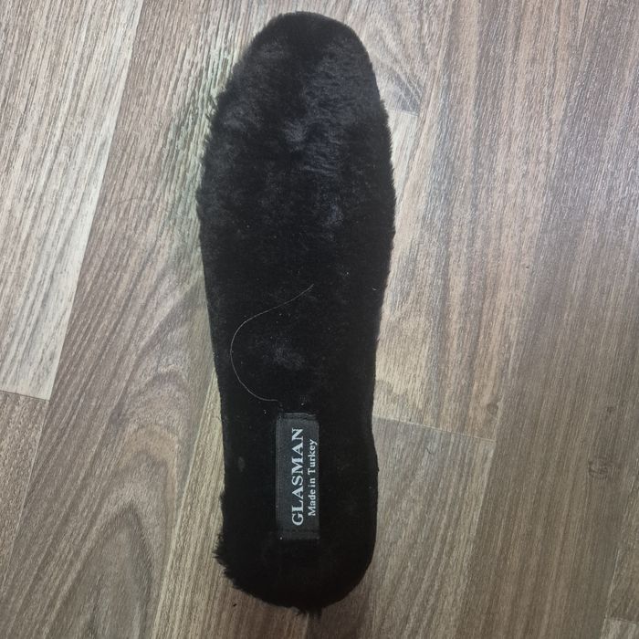 Зимние кожанные кроссовки-40размер