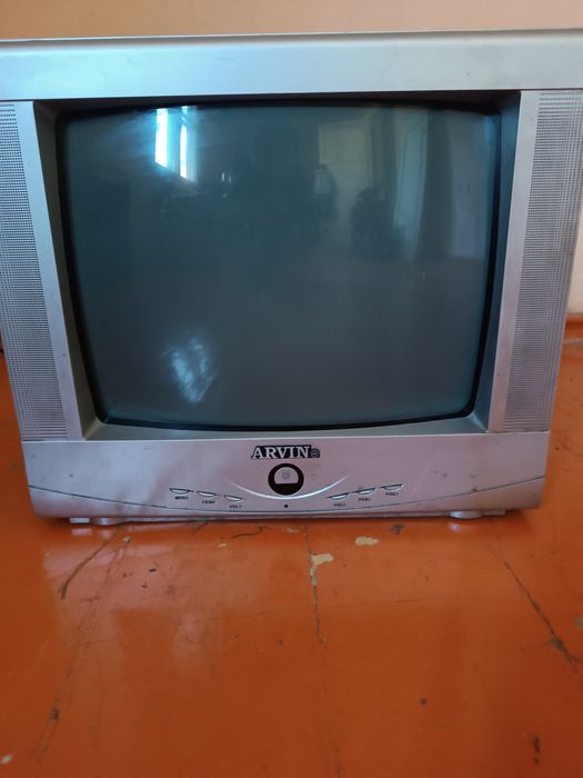 Продается телевизор