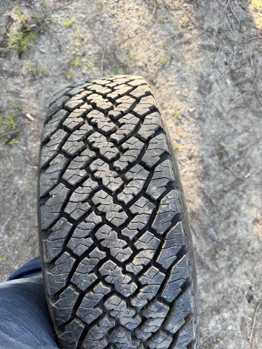 Продавам Гуми АТ GRIPMAX