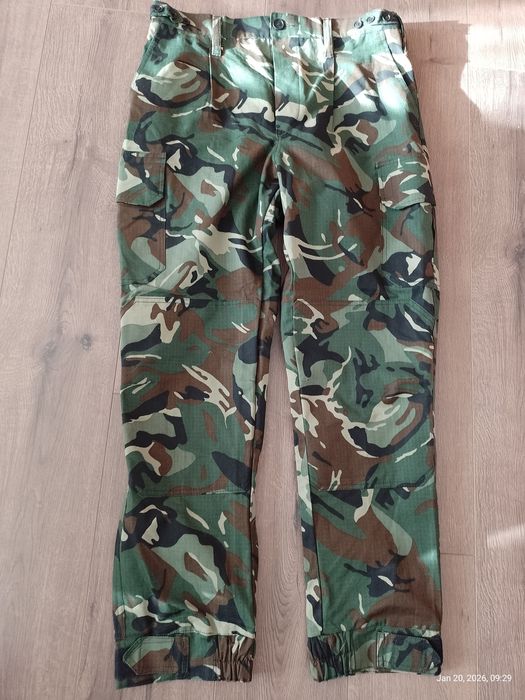 Камуфлажни панталони
