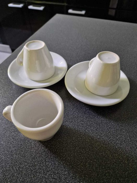 чашечки для эспрессо белые, подстаканники, подсвечник соломенный