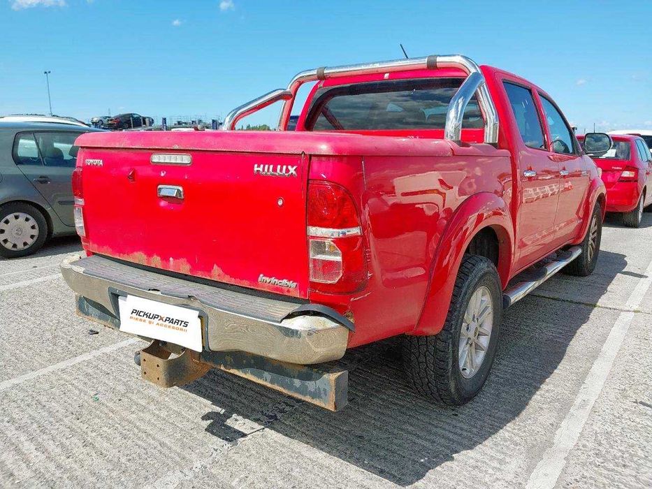 Dezmembrez Toyota hilux  3.0 Diesel D-4D ; 126KW/171CP 2005-2015