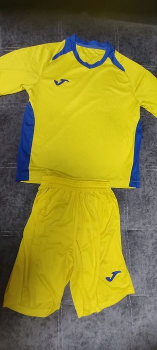 Продам детскую одежду