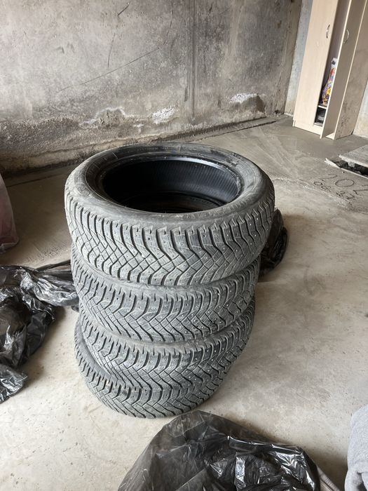 Продам зимнюю резину