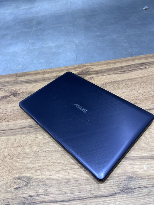 Ноутбук Asus X543U