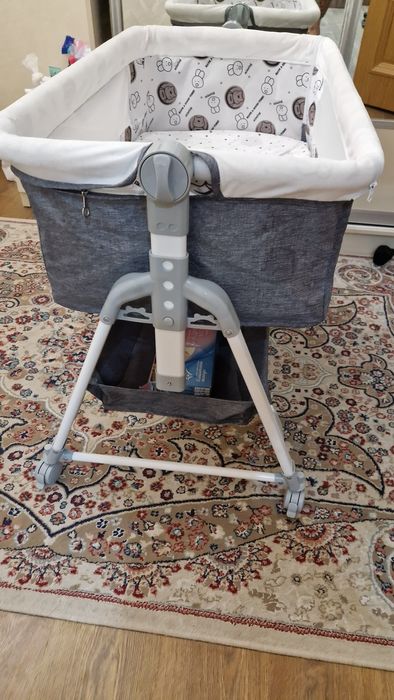 Продам детскую кровать-манеж