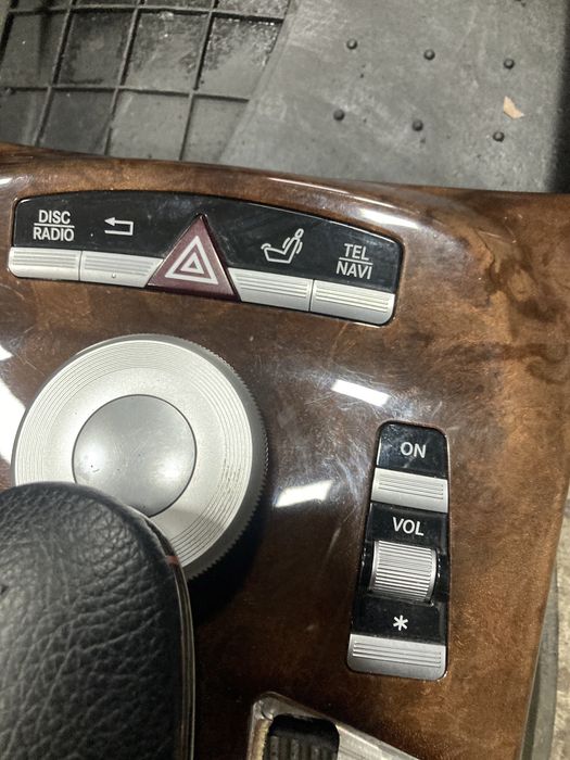 Mercedes w221 face Копчета в подлакътник