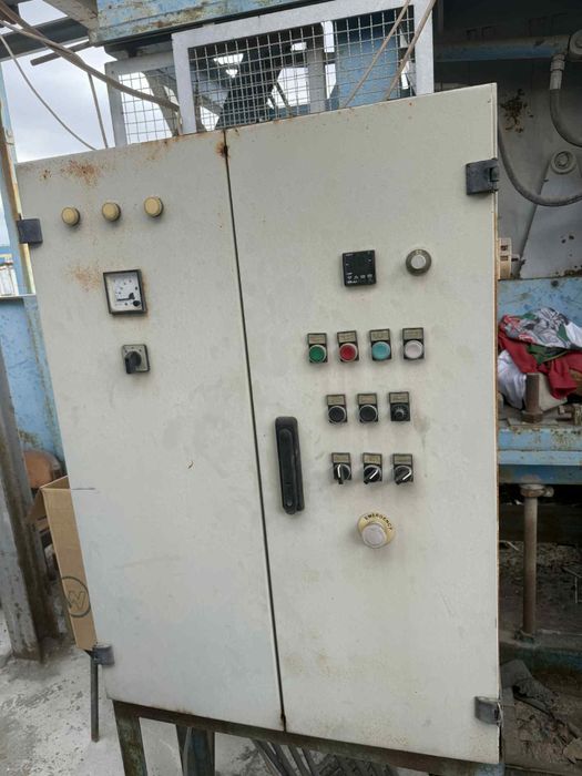 Машина за плочки и бордюри