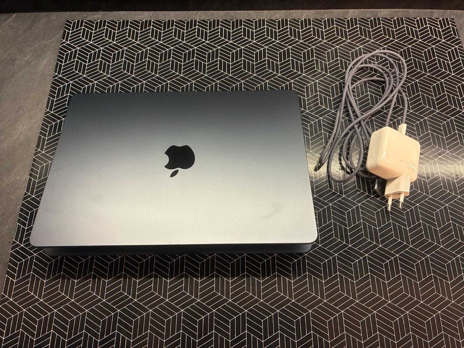 MacBook Air 13 M2 (2022) - 8GB RAM / 256GB SSD - Midnight