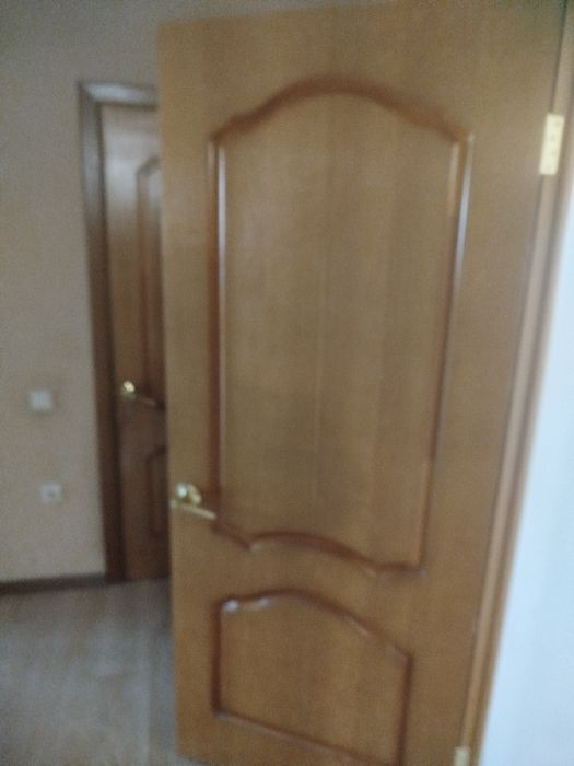 Продам двери деревянные