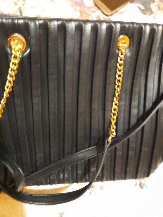 Дамска черна чанта  нова