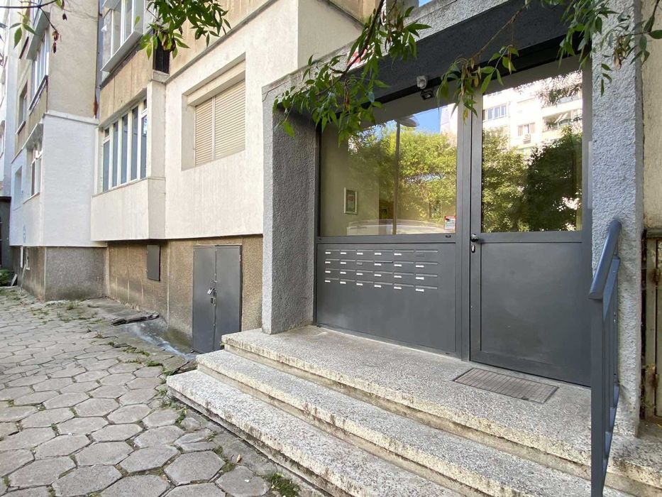 Дава се под наем Двустаен апартамент в София, Света Троица - 50 кв.м за 650 € - Снимка #17