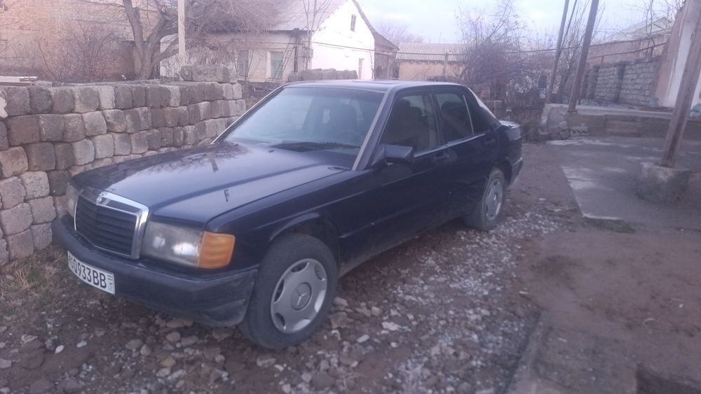 Mersedes bens E190 holat zoʻr dokiment bor