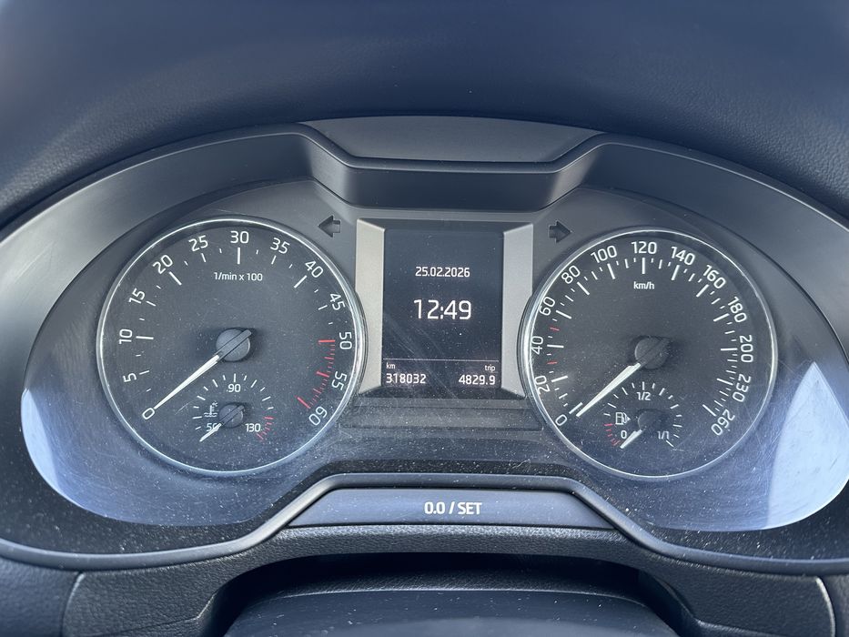 SKODA Octavia 2015 — imagine 5