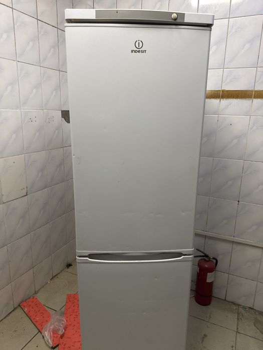 Продам холодильник