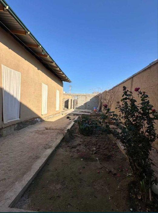 Мотрид худудида жойлашган 5 хонали ховли сотувда