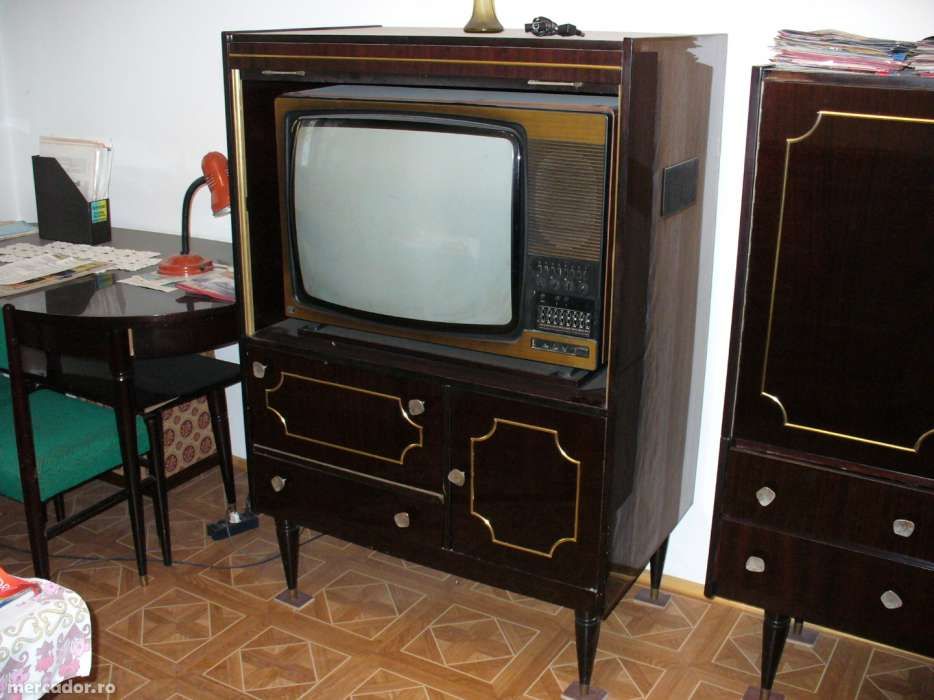 Corp mobila pt TV,cu sertar si minibar,REZISTENT