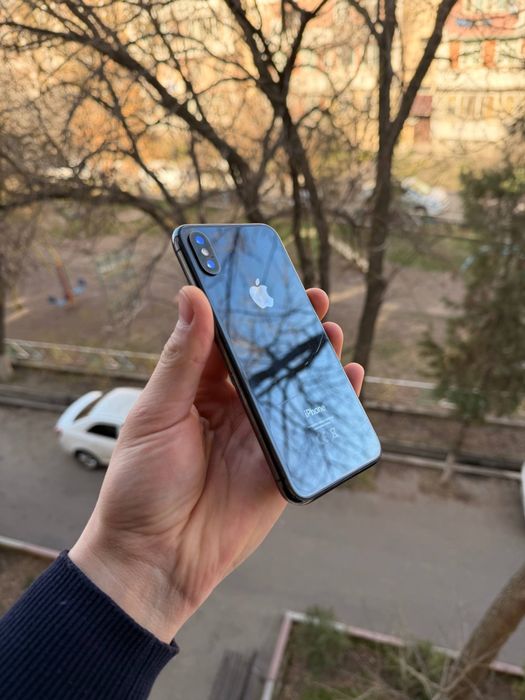 Iphone x  srochna sotiladi