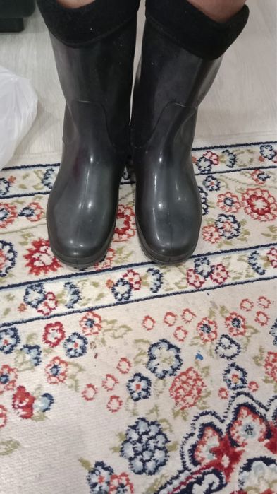 Резиновые сопоги  сатылады
