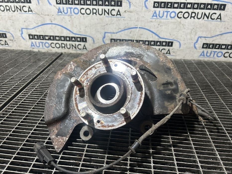 Fuzeta dreapta fata Hyundai Tucson III 1.7 Diesel 2015 - 2018 Manuala 6 Trepte D4FD ...