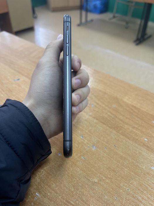 Продаю Iphone 11 128GB