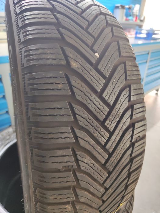 2 бр зимни 205/55/16 Michelin Дот 23г