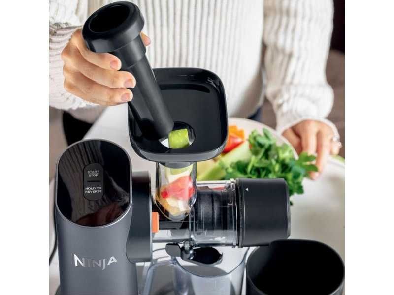 Сокоизстисквачка за Плодове и Зеленчуци чрез Студено Пресоване Ninja JC151UK, 150W